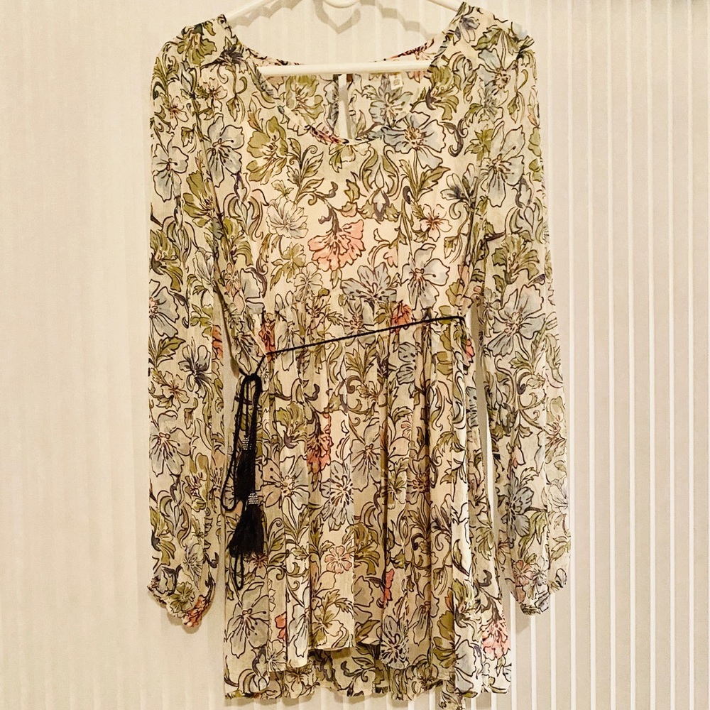 Jessica Simpson Maternity Top Size Medium